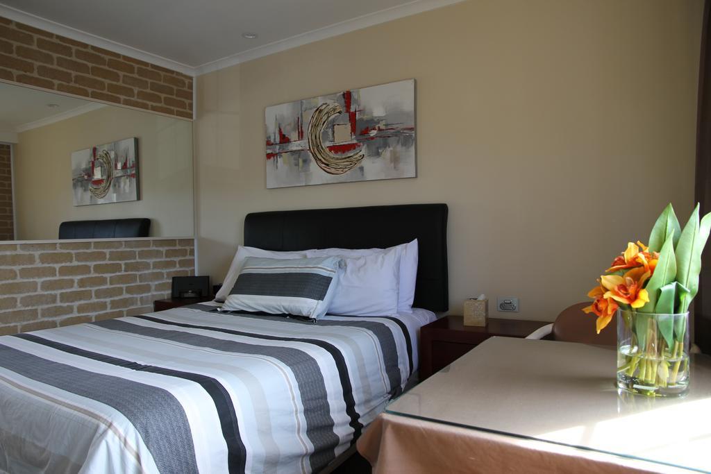 Grand Manor Motor Inn Queanbeyan Eksteriør bilde