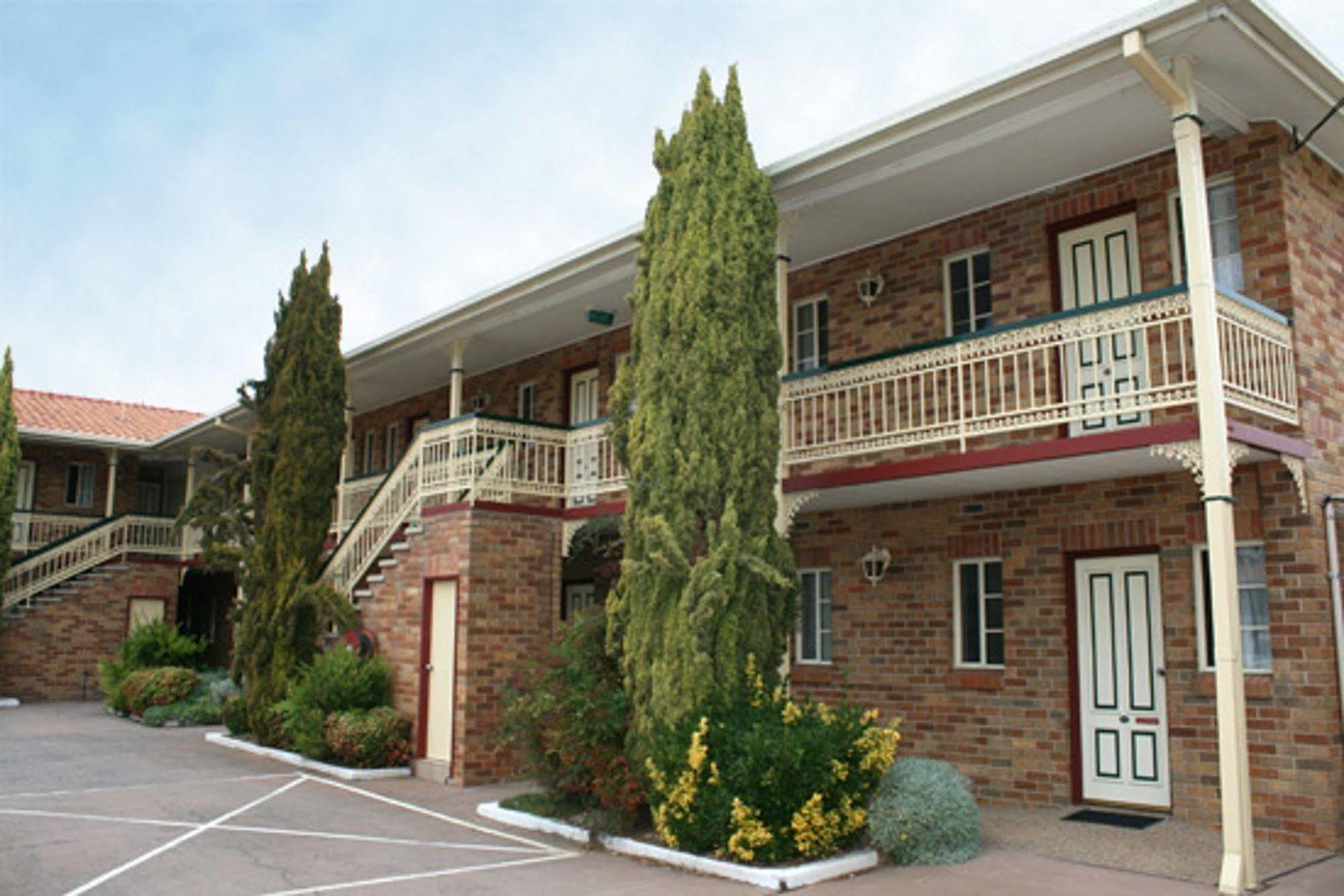 Grand Manor Motor Inn Queanbeyan Eksteriør bilde